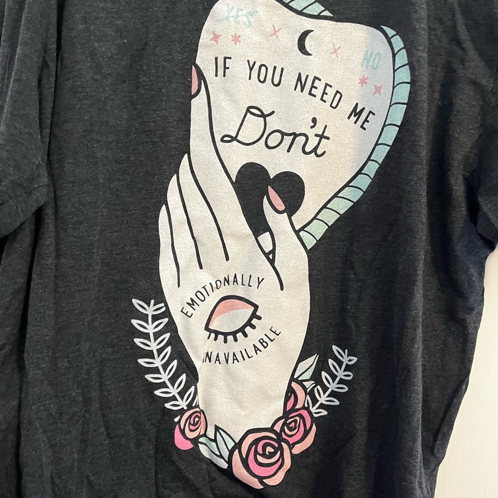 Bella Canvas Emotionally unavailable tee XL
